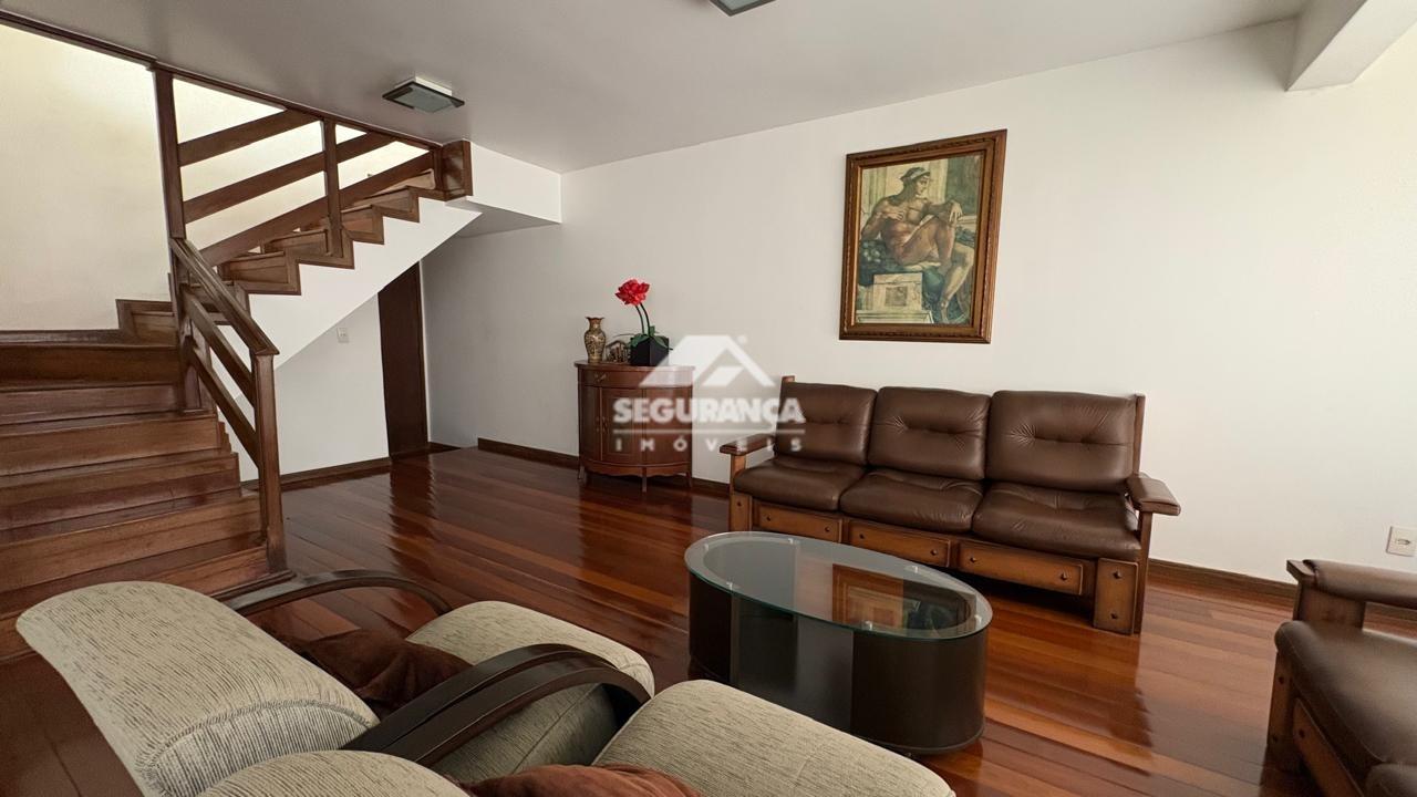 Apartamento cobertura à venda no Centro: 