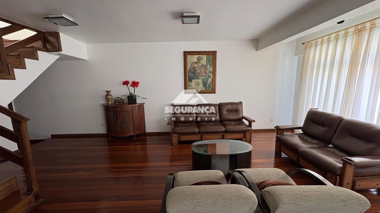 Apartamento cobertura à venda no Centro: 