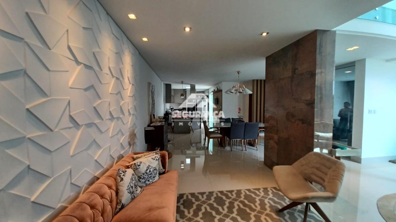 Casa à venda no GrãDuquesa: 