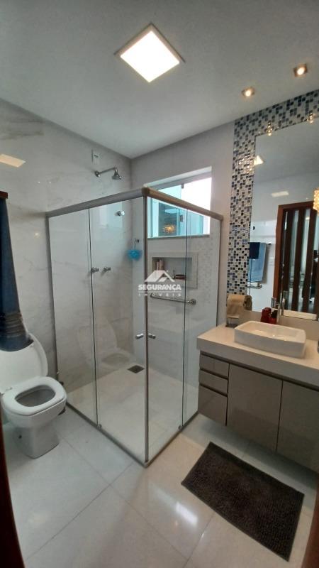 Casa à venda no GrãDuquesa: 