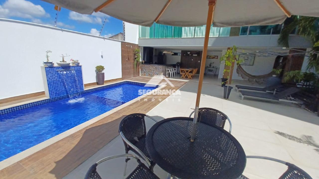 Casa à venda no GrãDuquesa: 