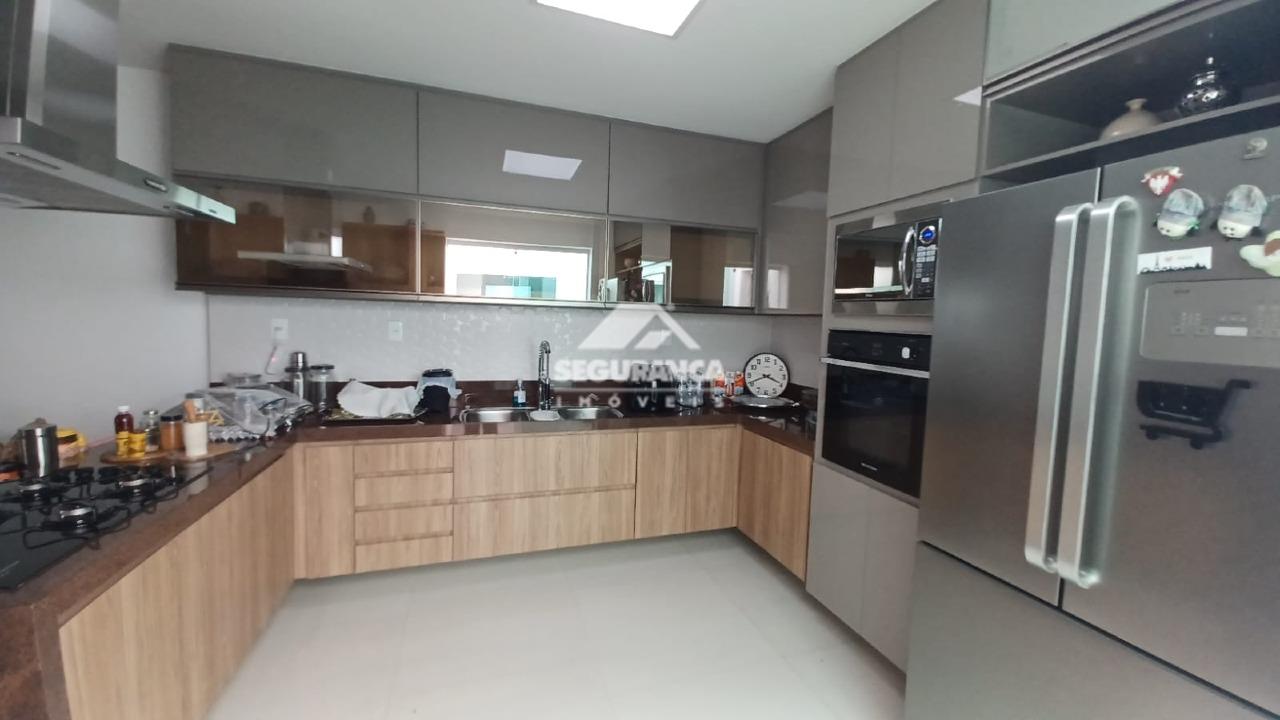 Casa à venda no GrãDuquesa: 