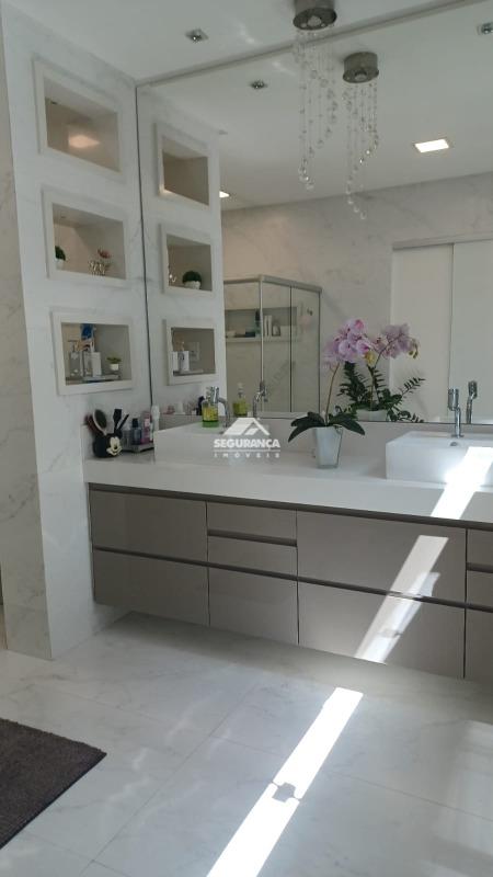 Casa à venda no GrãDuquesa: 