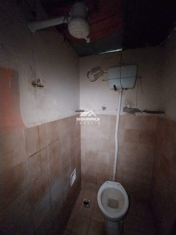 Loja para aluguel no Ilha dos Araújos: BANHEIRO FEMININO