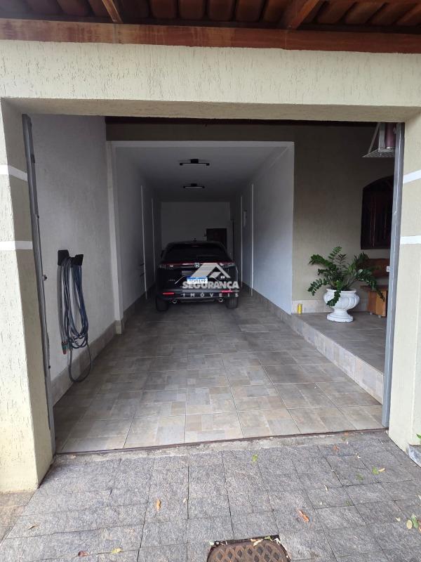 Casa à venda no GRA DUQUESA: 