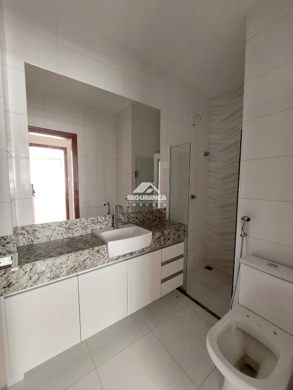 Apartamento para aluguel no Centro: BANHEIRO DA SUÍTE 