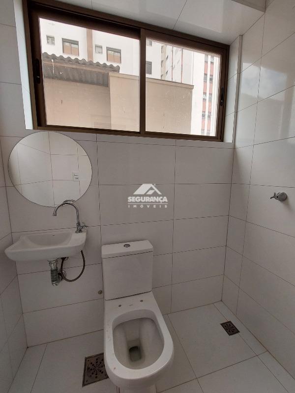Apartamento para aluguel no Centro: BANHEIRO DE SERVIÇO