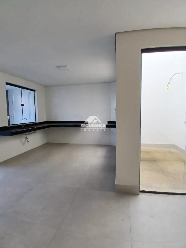 Casa à venda no BOSQUE DA FIGUEIRA: cozinha