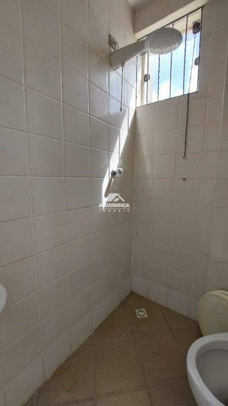 Apartamento para aluguel no Centro: BANHEIRO DE SERVIÇO