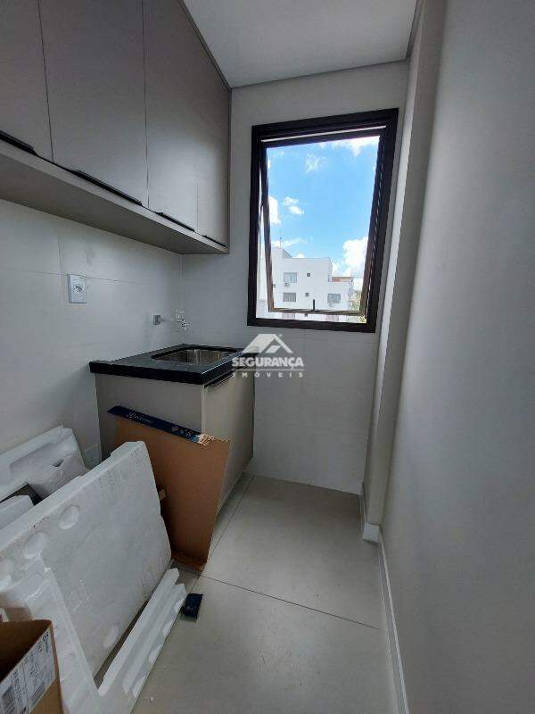 Apartamento para aluguel no VILA BRETAS: ÁREA DE SERVIÇO