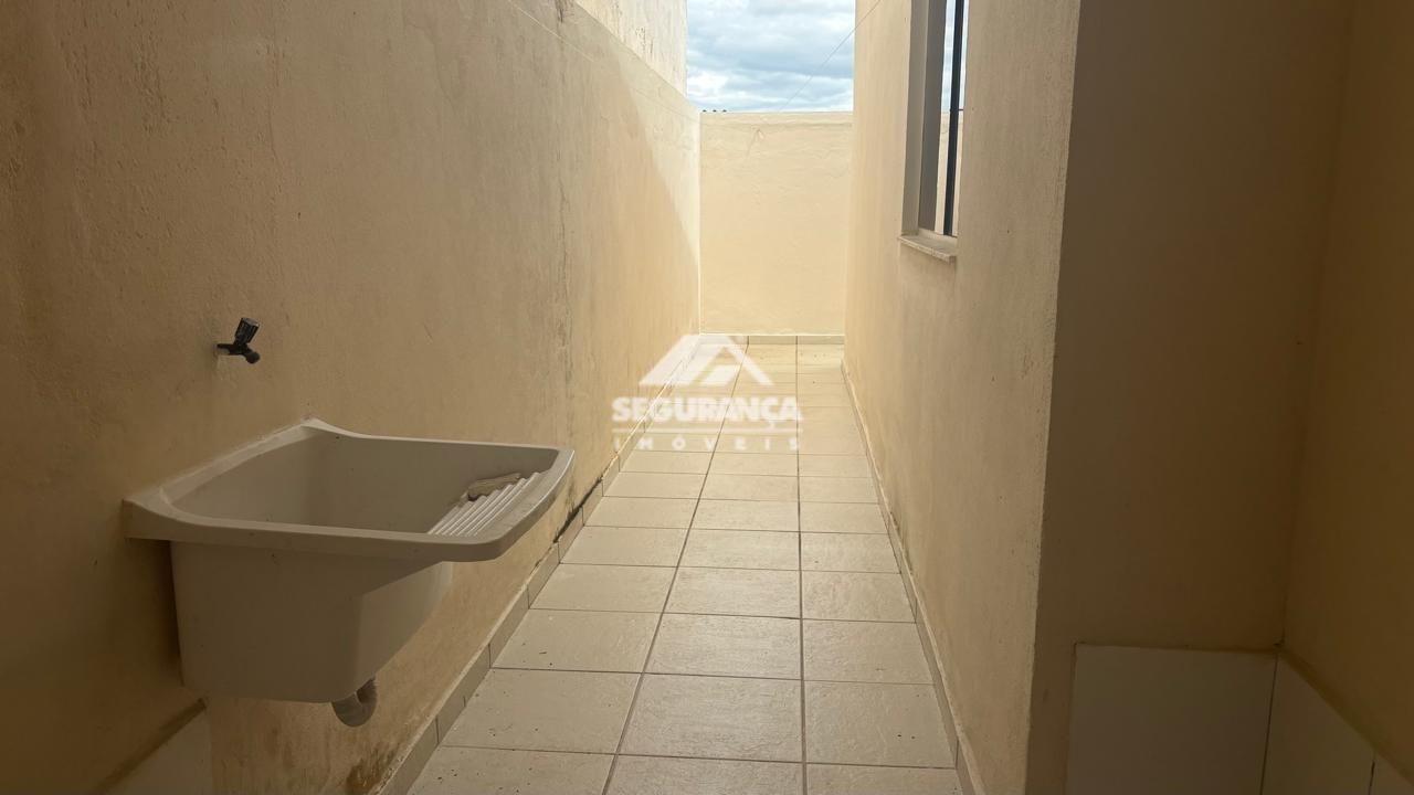 Casa à venda no TIRADENTES: 