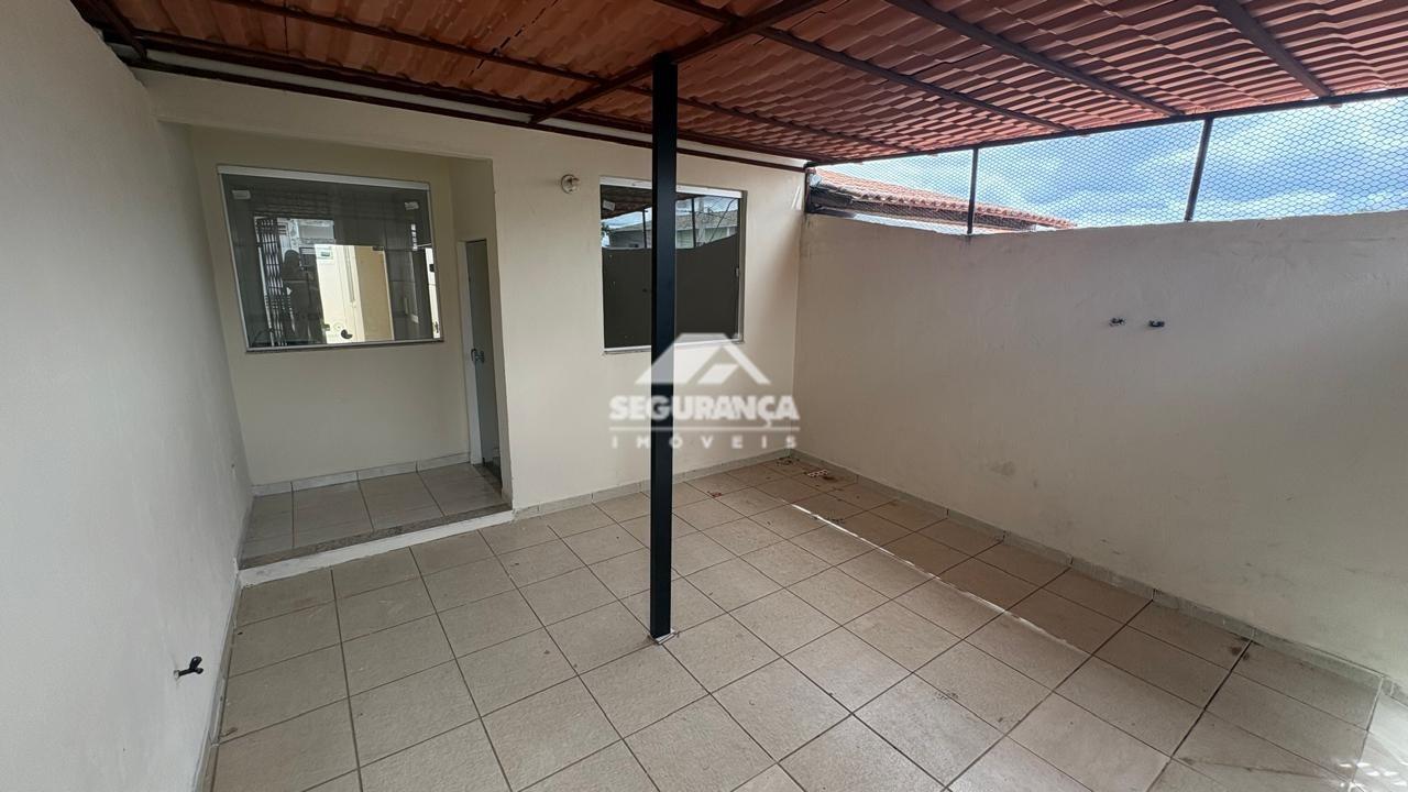 Casa à venda no TIRADENTES: 