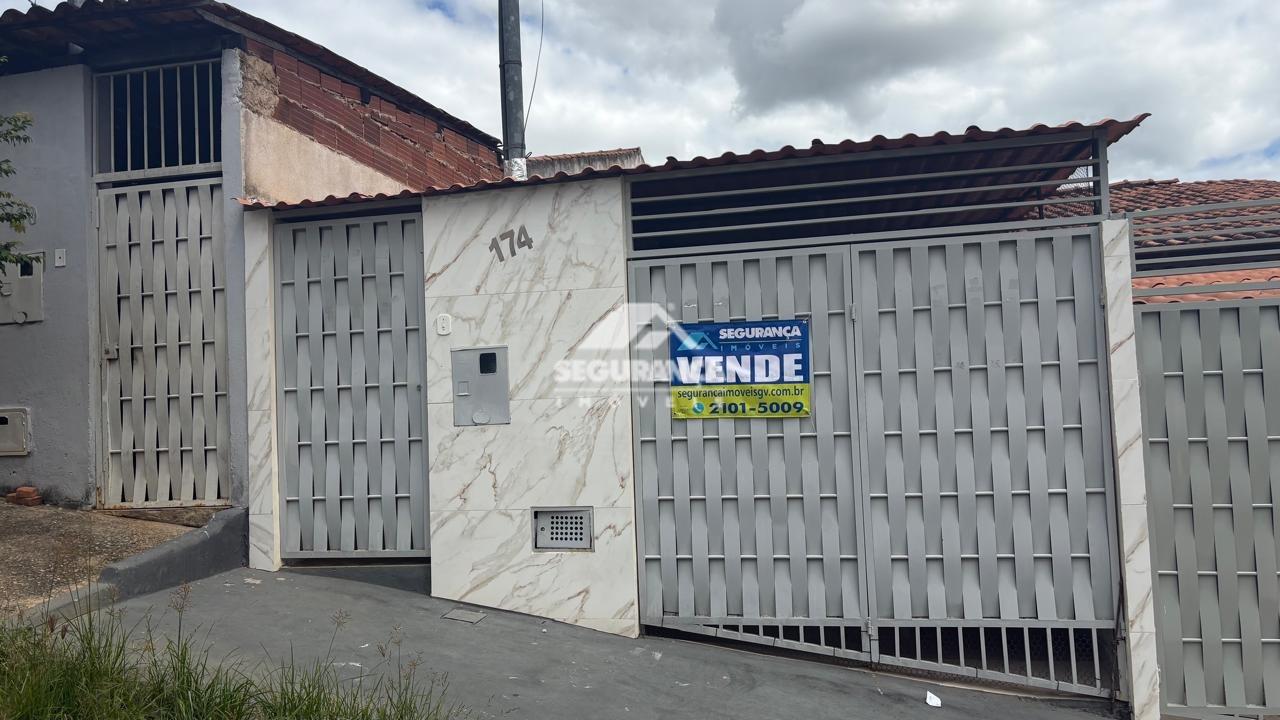 Casa à venda no TIRADENTES: 