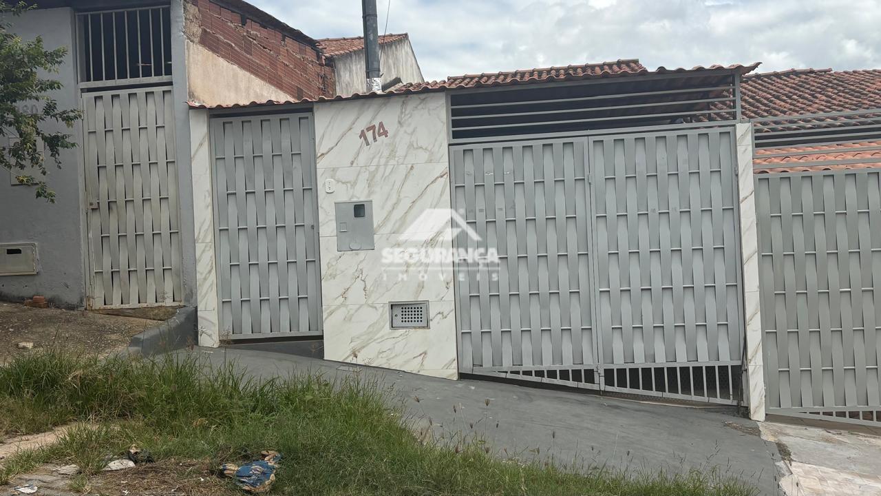 Casa à venda no TIRADENTES: 