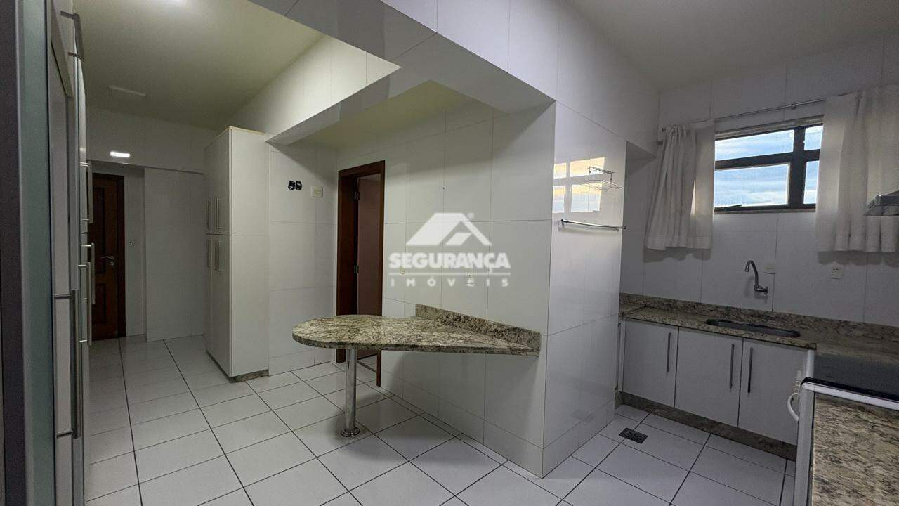 Apartamento cobertura à venda no Centro: