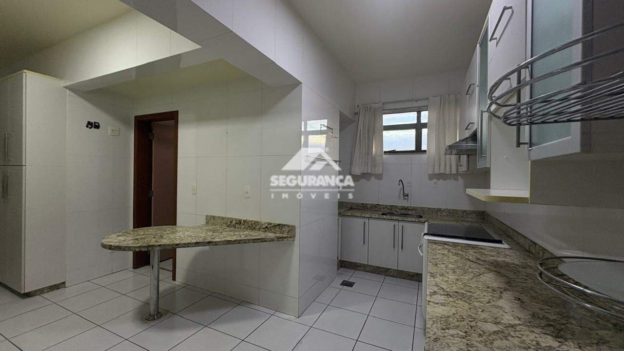 Apartamento cobertura à venda no Centro: