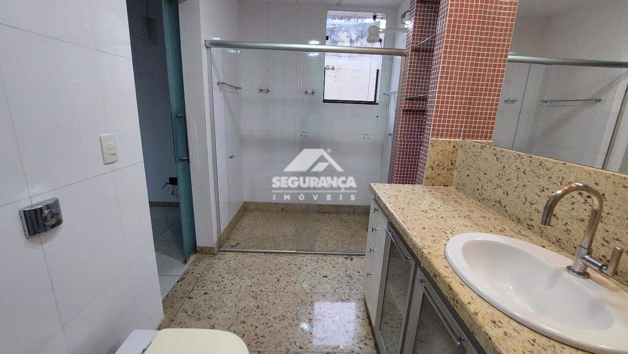 Apartamento para aluguel no Esplanada: BANHEIRO SUÍTE
