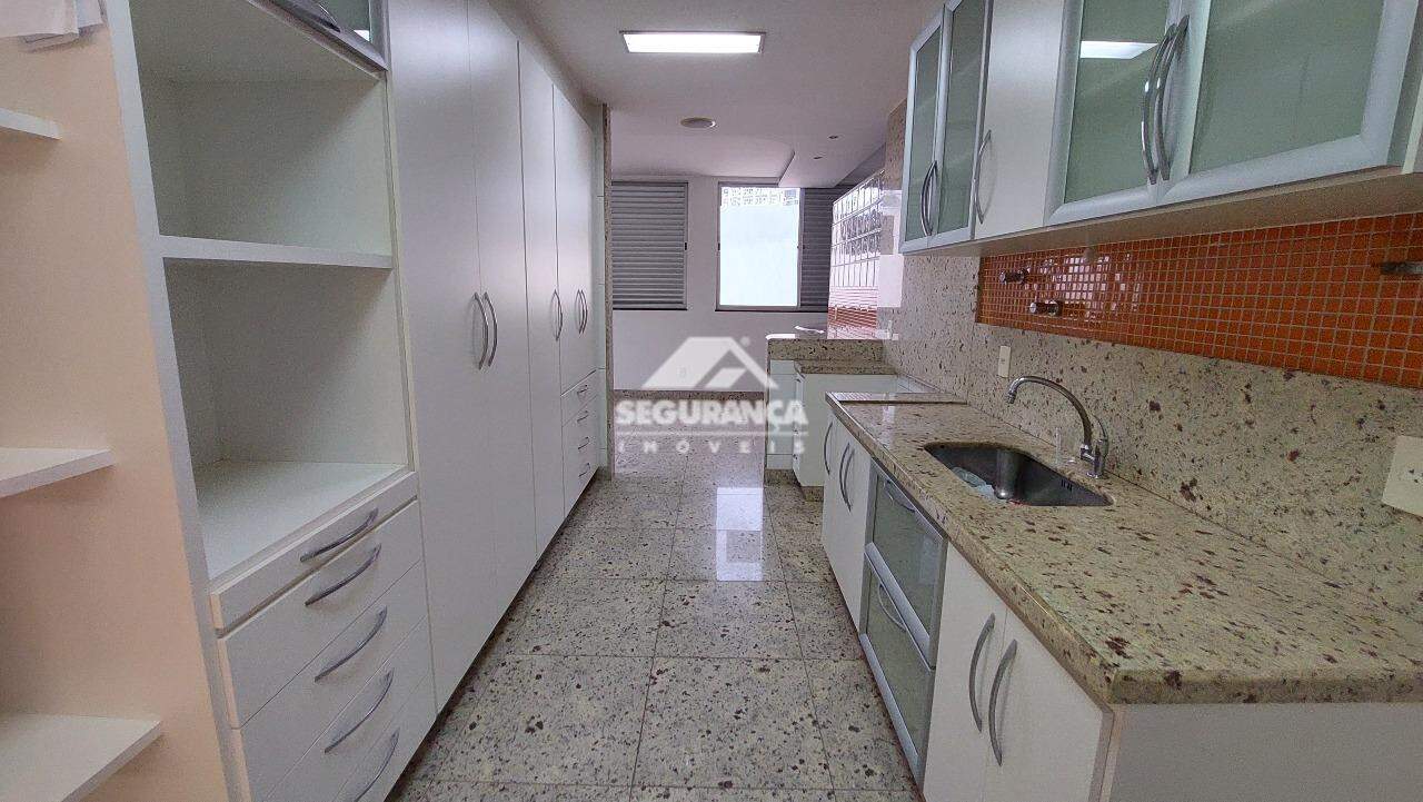Apartamento para aluguel no Esplanada: COZINHA