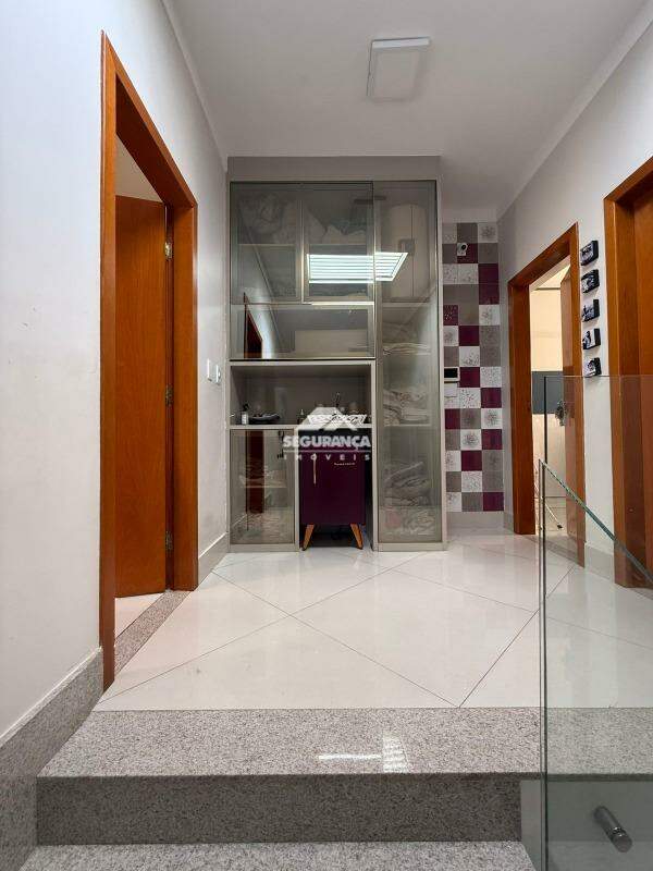 Casa à venda no LAGOA SANTA: 
