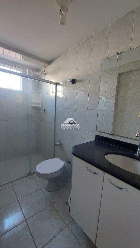 Apartamento para aluguel no Esplanada: BANHEIRO SUÍTE