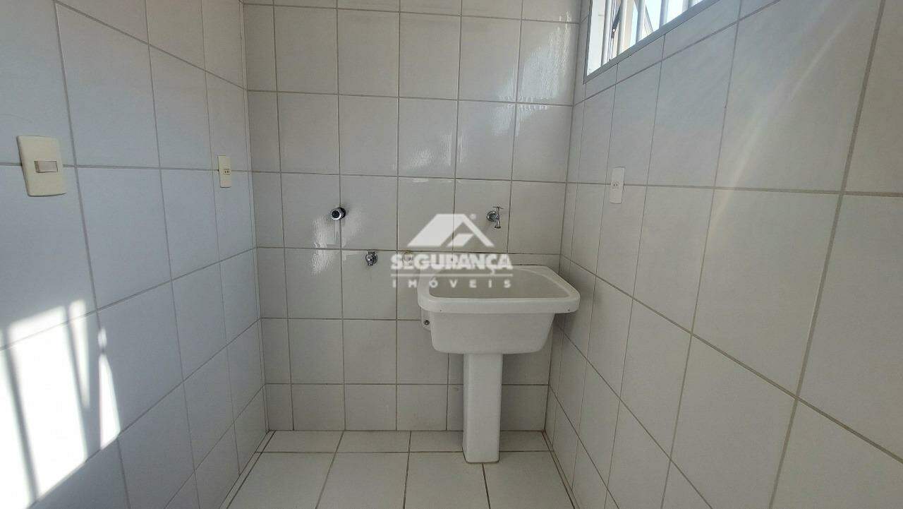 Apartamento para aluguel no Esplanada: ÁREA DE SERVIÇO