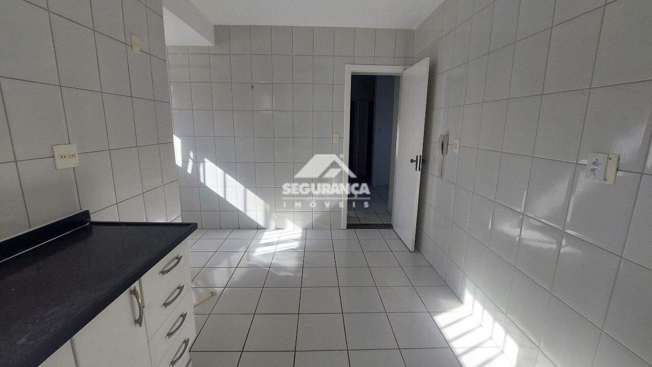 Apartamento para aluguel no Esplanada: COZINHA