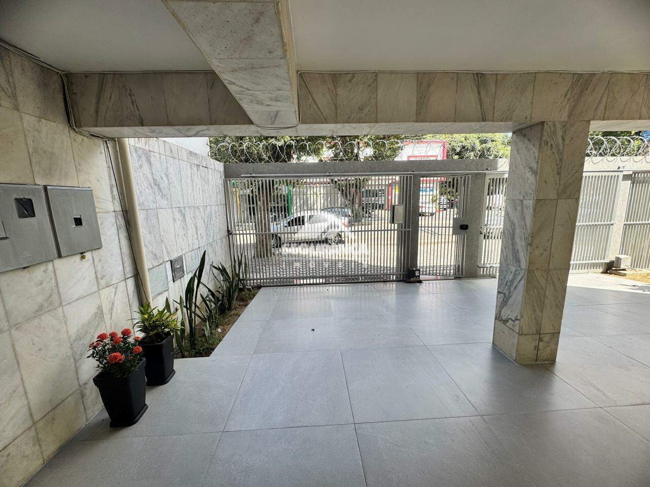 Apartamento para aluguel no Centro: GARAGEM 