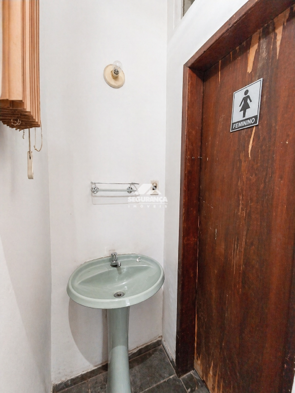 Loja para aluguel no Centro: BANHEIRO (1)