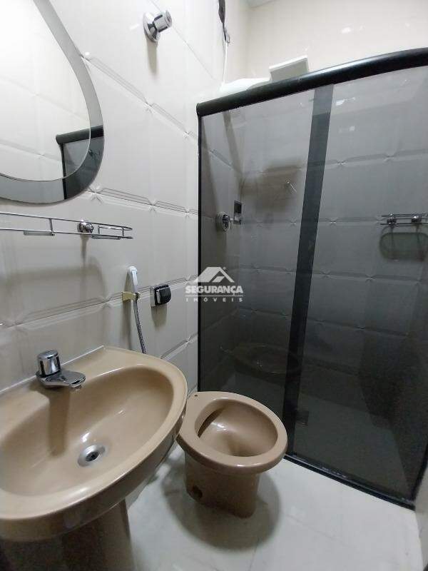 Apartamento para aluguel no Centro: BANHEIRO DCE
