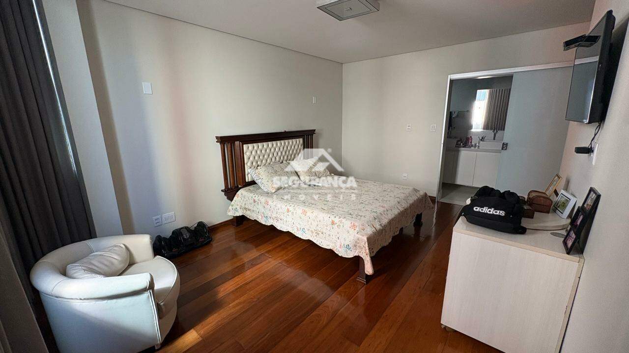 Apartamento à venda no Esplanada: