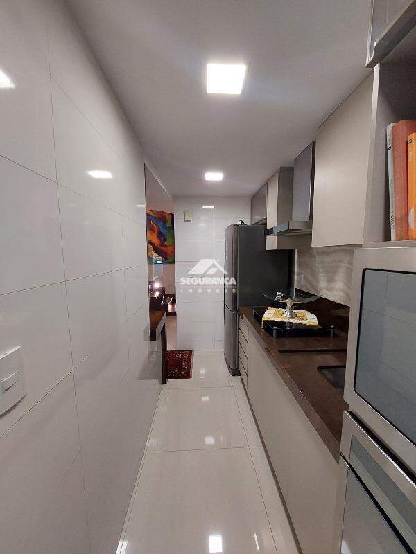 Apartamento para aluguel no Esplanada: COZINHA