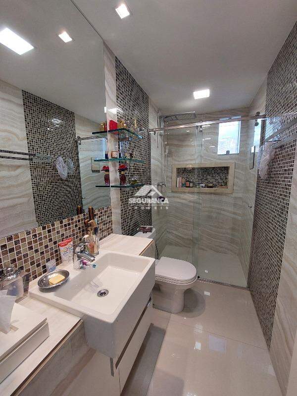 Apartamento para aluguel no Esplanada: BANHEIRO DA SUÍTE