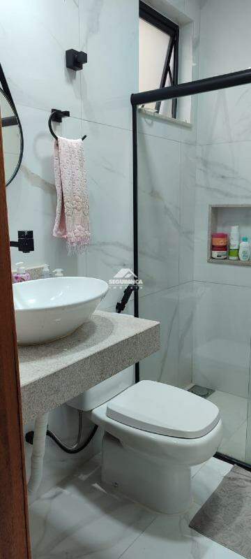 Casa à venda no GRA DUQUESA: