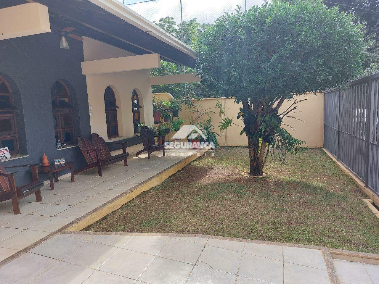 Casa para aluguel no Ilha dos Araújos: JARDIM