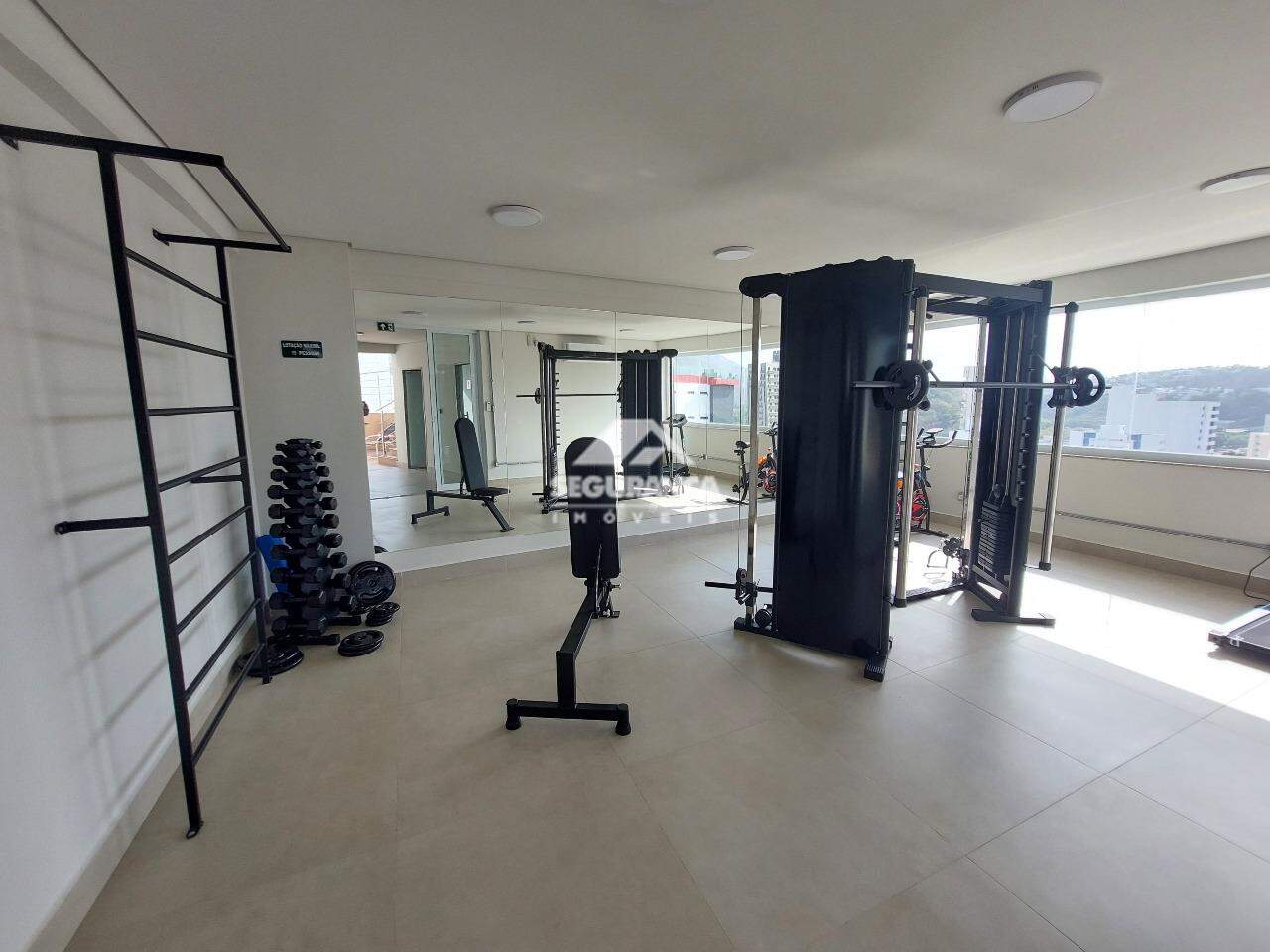 Apartamento para aluguel no Centro: ACADEMIA DO PRÉDIO