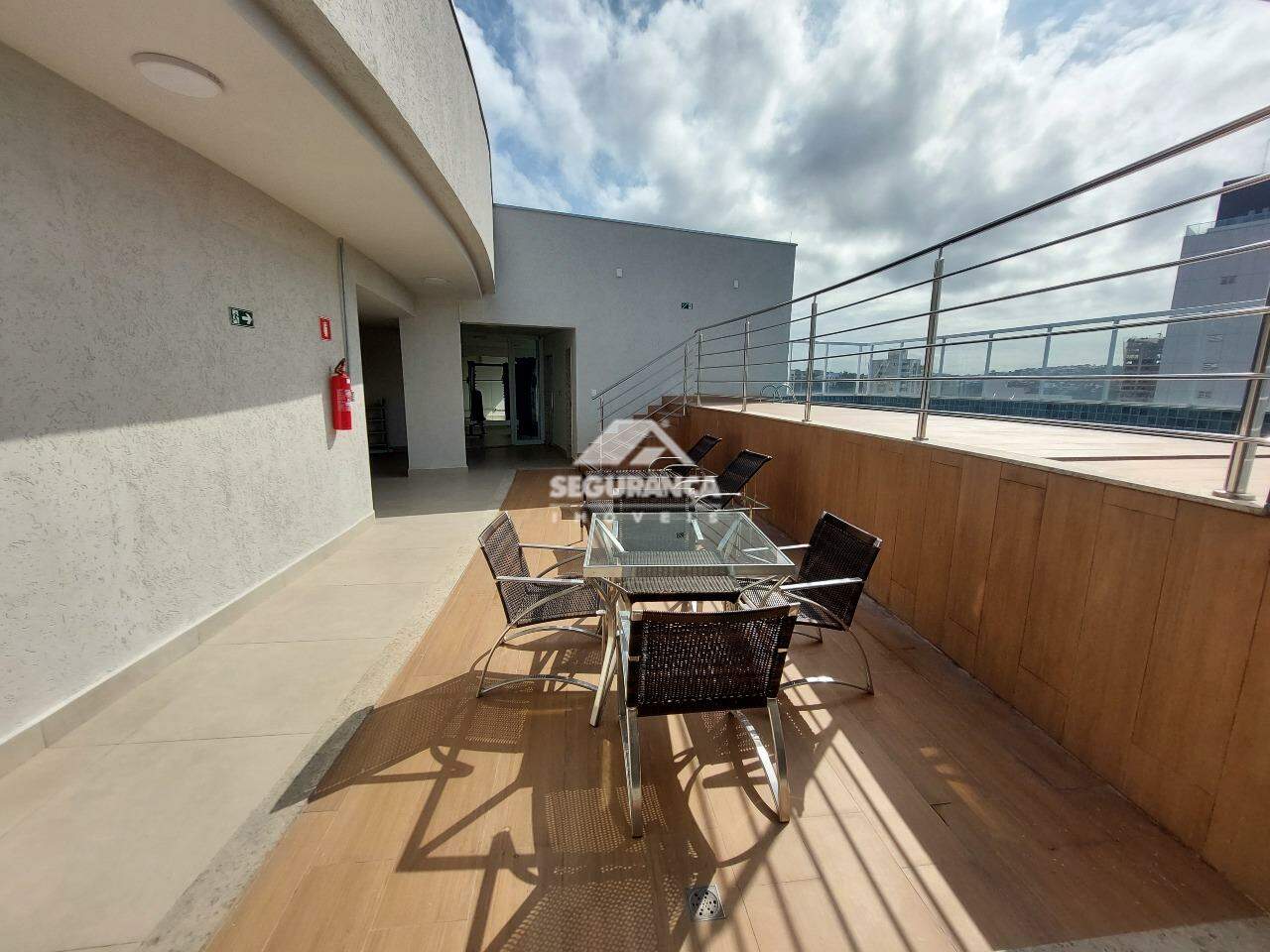 Apartamento para aluguel no Centro: ÁREA GOURMET DO PRÉDIO