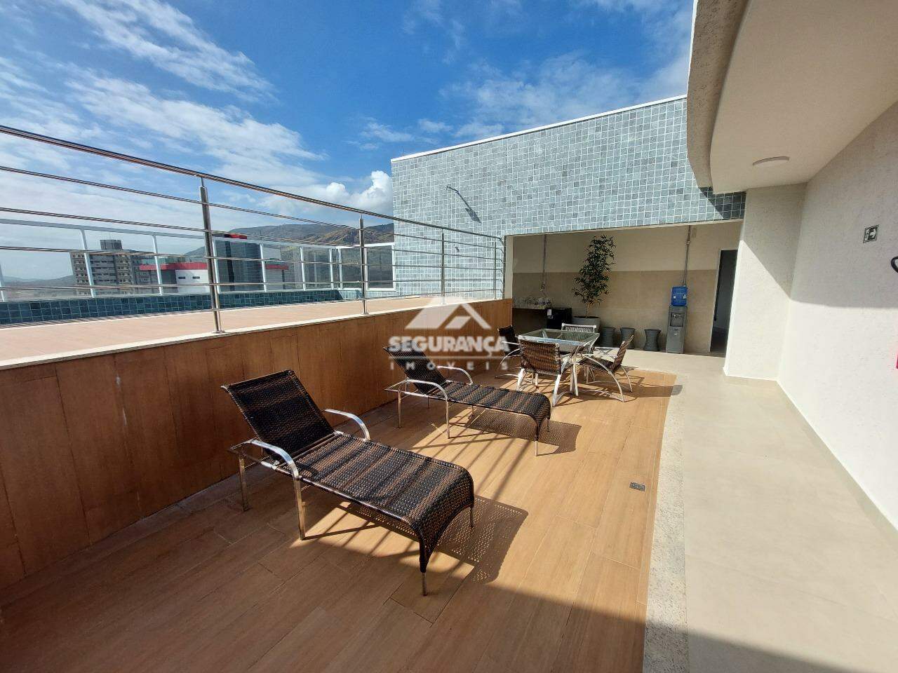 Apartamento para aluguel no Centro: ÁREA GOURMET DO PRÉDIO
