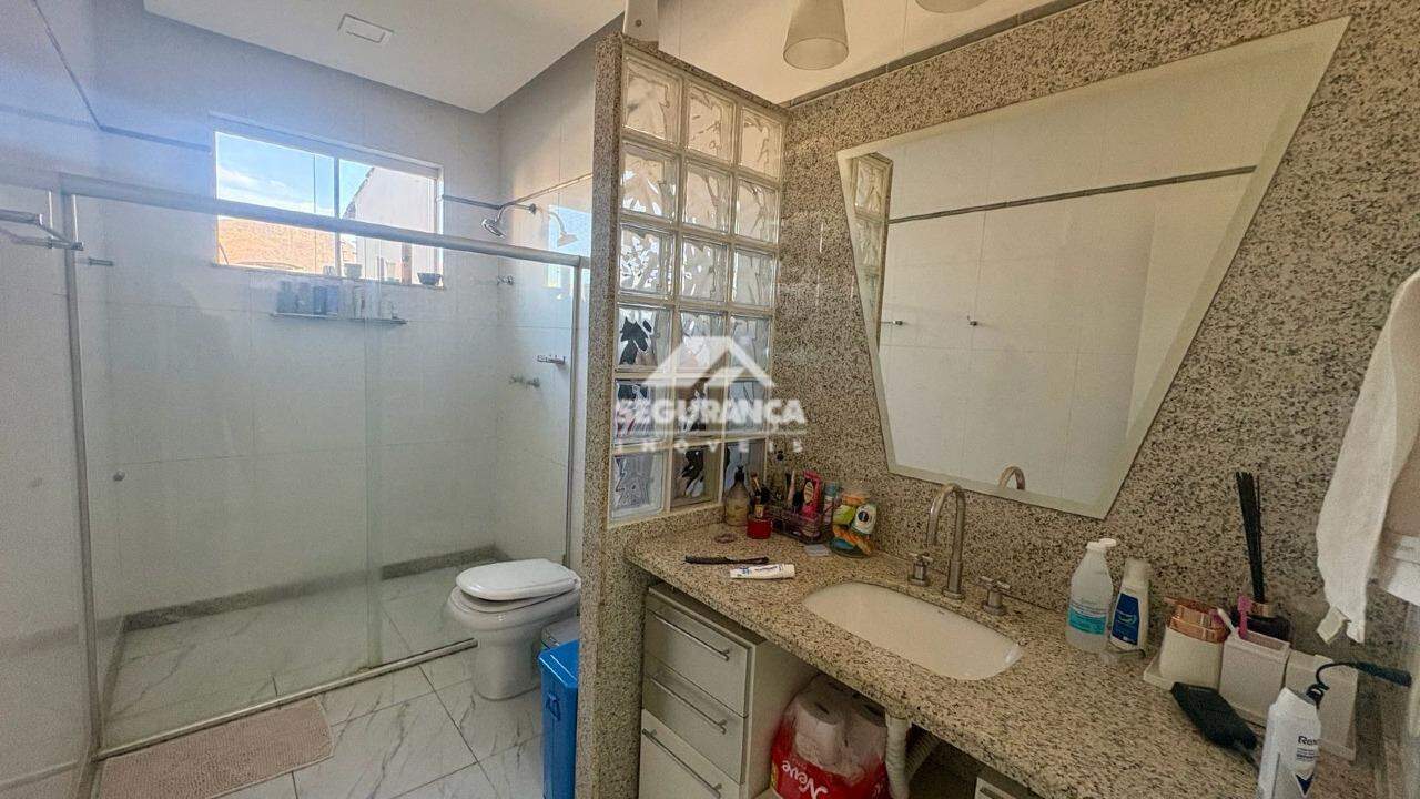 Casa à venda no GRA DUQUESA:
