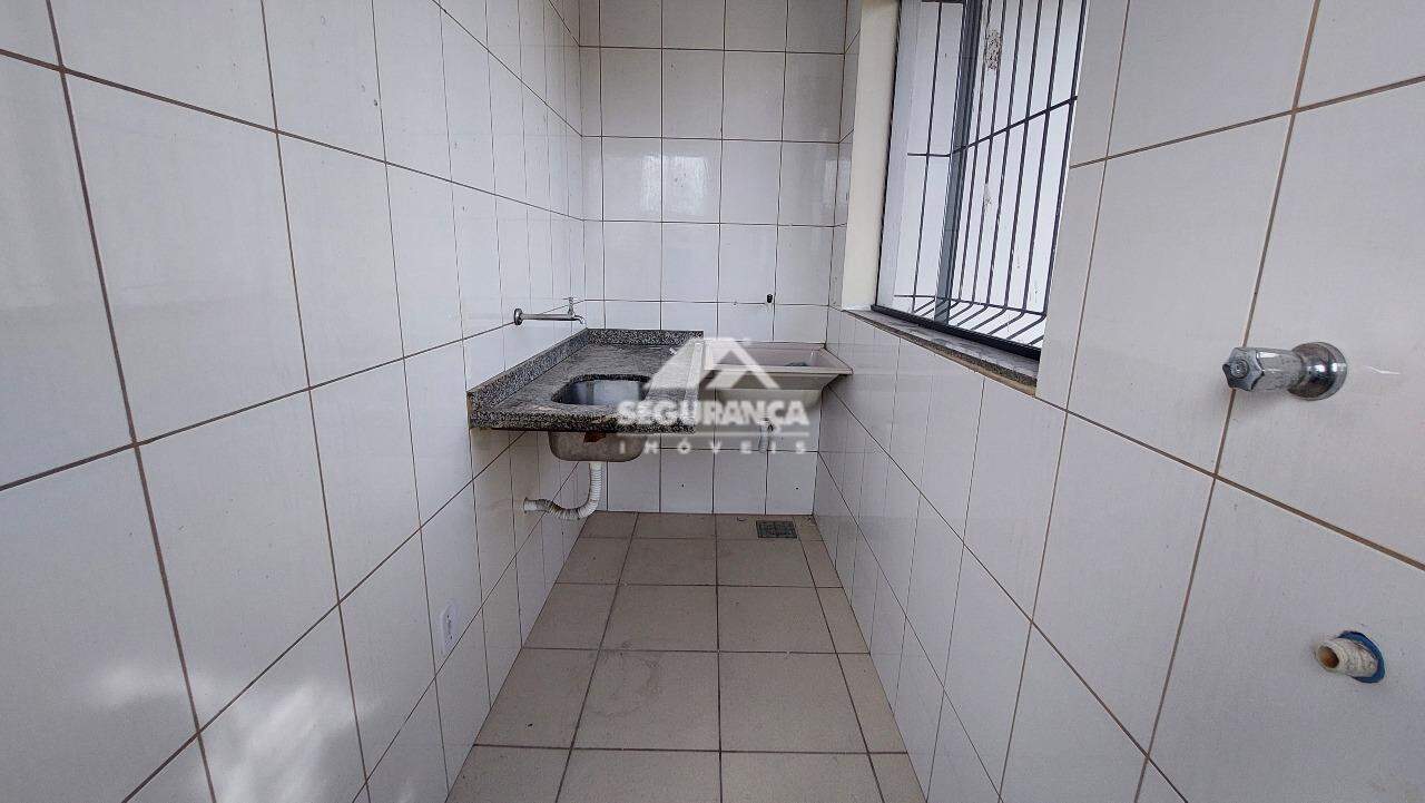 Apartamento para aluguel no Lourdes: COZINHA