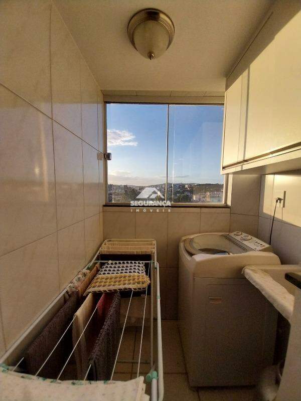 Apartamento para aluguel no NOSSA SENHORA DAS GRACAS: ÁREA DE SERVIÇO