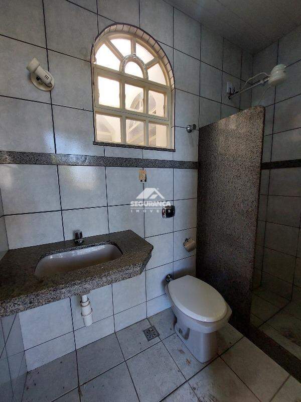 Apartamento para aluguel no Centro: BANHEIRO DCE