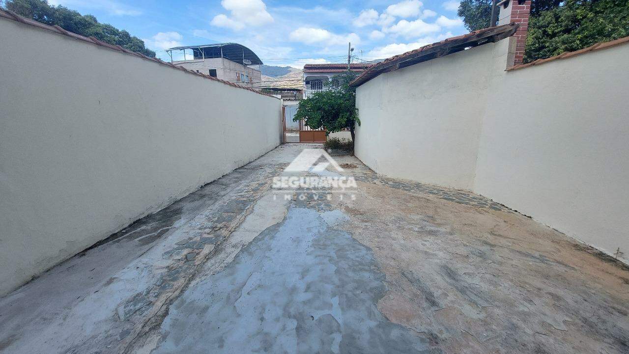 Casa para aluguel no São Pedro: QUINTAL