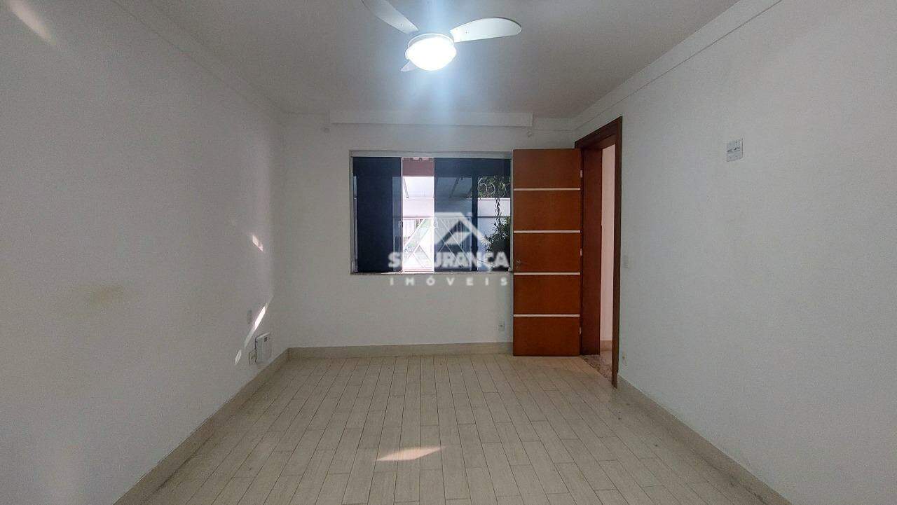Casa para aluguel no Esplanada: SUÍTE (1)