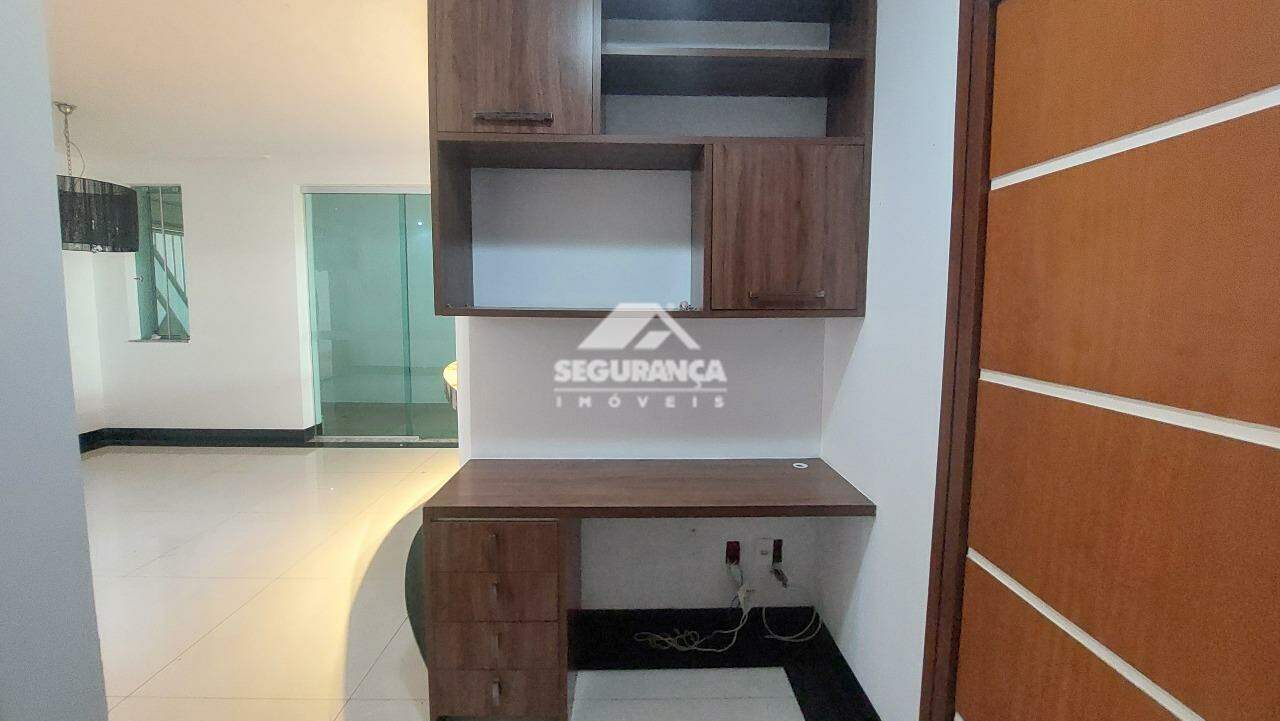 Casa para aluguel no Esplanada: ESCRITÓRIO