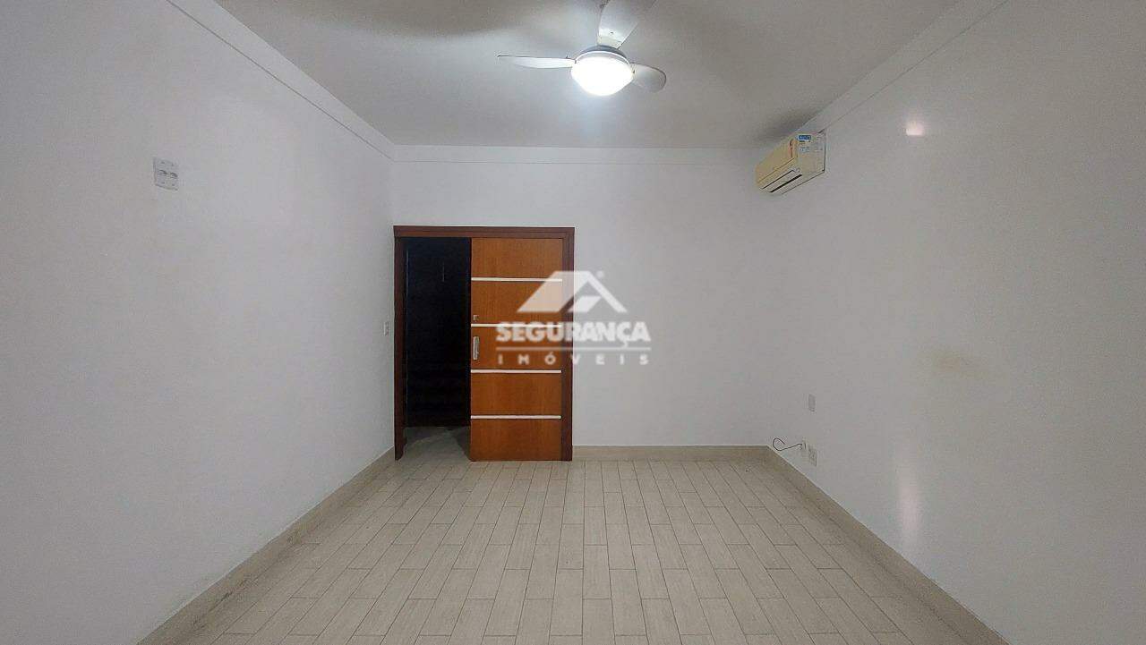 Casa para aluguel no Esplanada: SUÍTE (1)