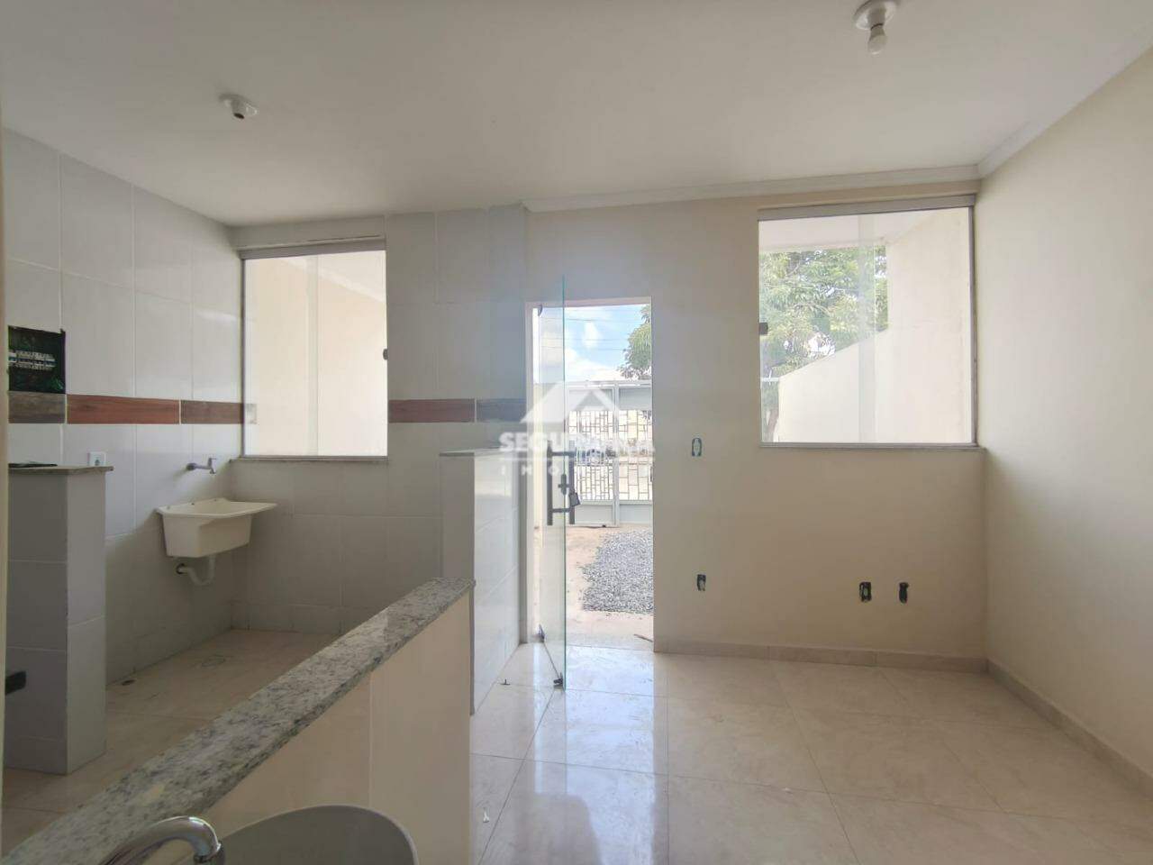 Casa à venda no TIRADENTES: 