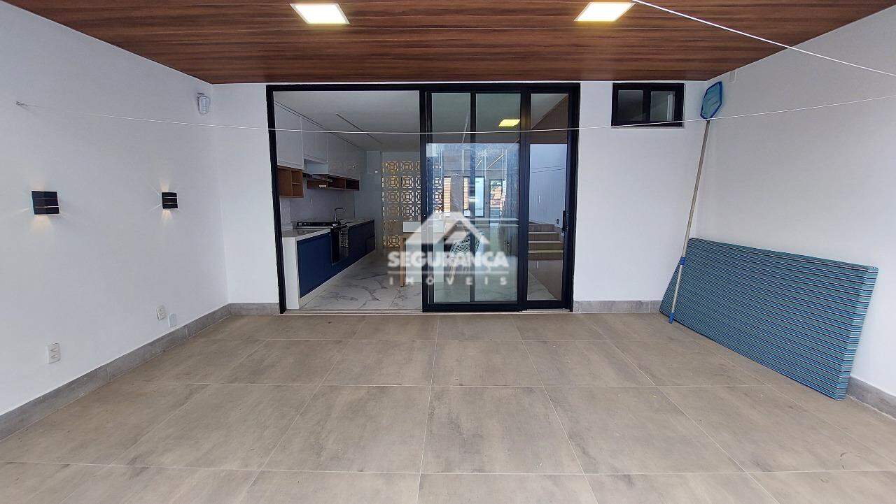 Casa para aluguel no SANTO AGOSTINHO: VARANDA