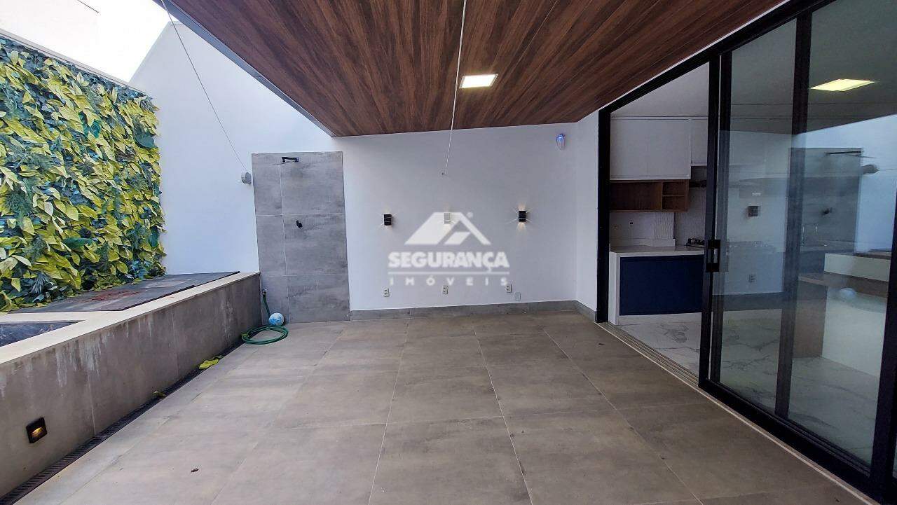 Casa para aluguel no SANTO AGOSTINHO: VARANDA