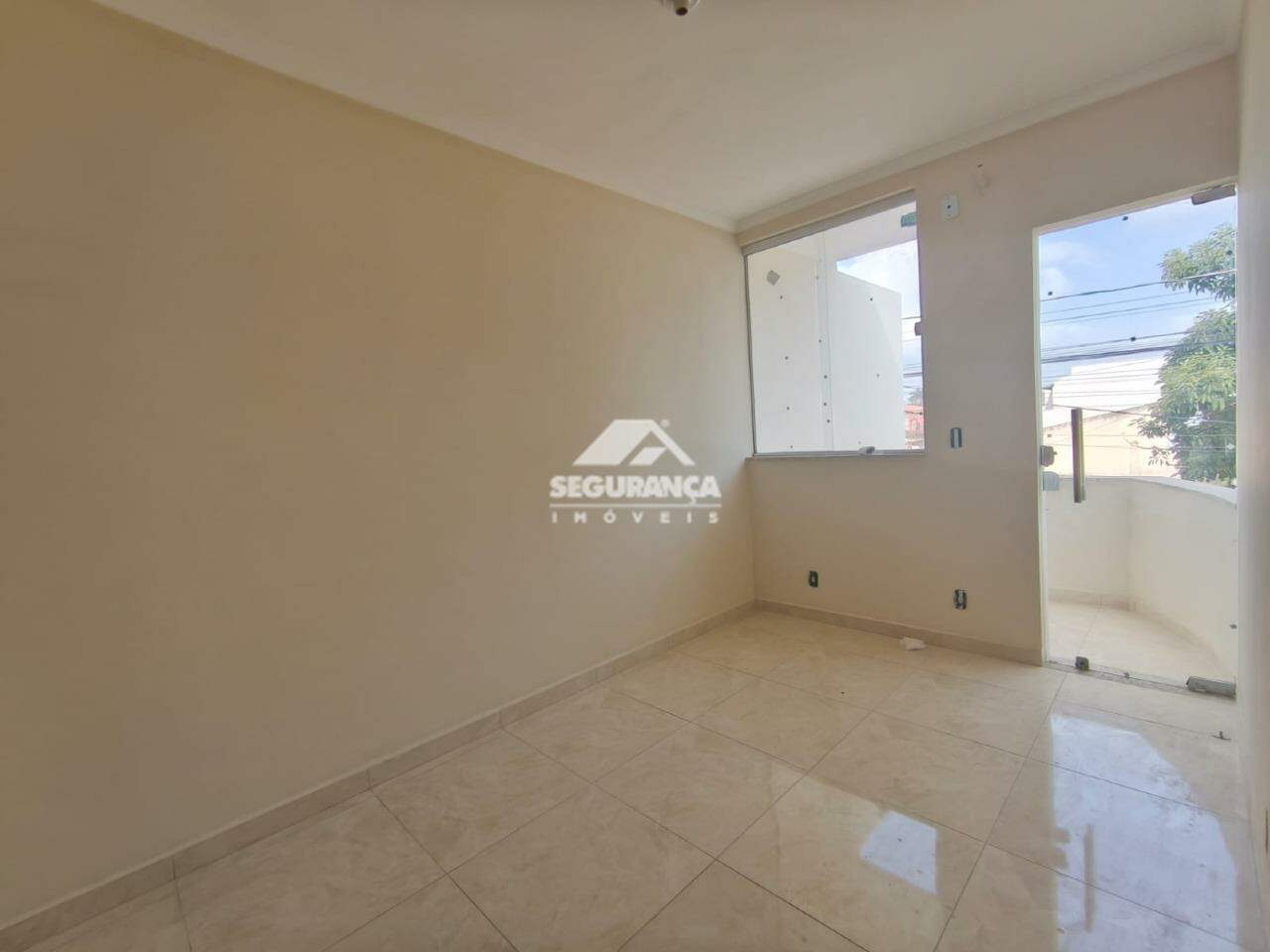 Casa à venda no TIRADENTES: 
