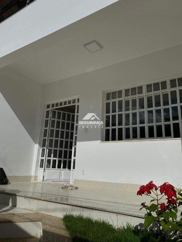 Casa à venda no GRA DUQUESA: 